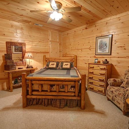 The View Sweeping Mountain Views Gas Fireplace Game Room Hot Tub ブルーリッジ山脈 エクステリア 写真