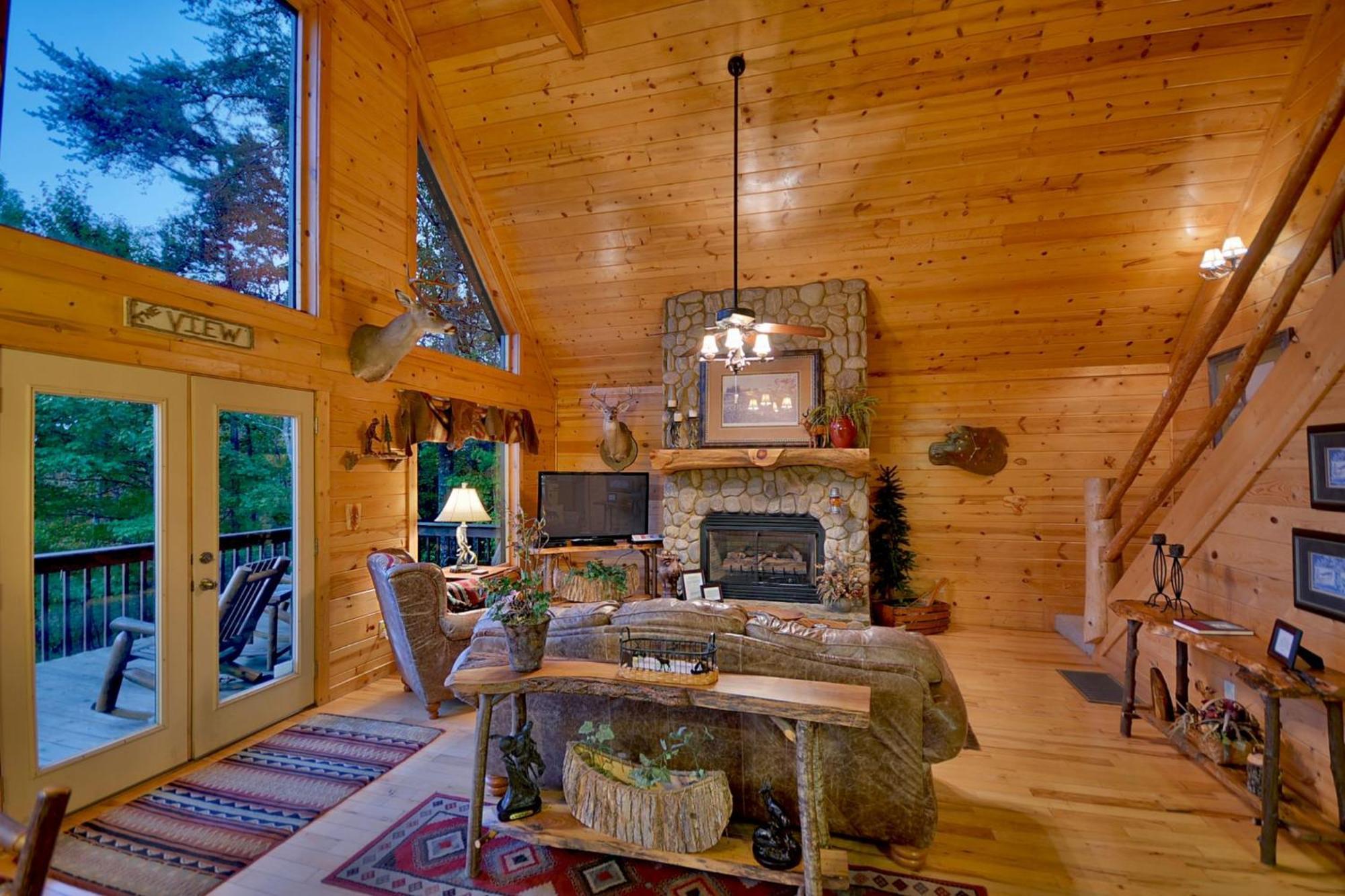 The View Sweeping Mountain Views Gas Fireplace Game Room Hot Tub ブルーリッジ山脈 エクステリア 写真