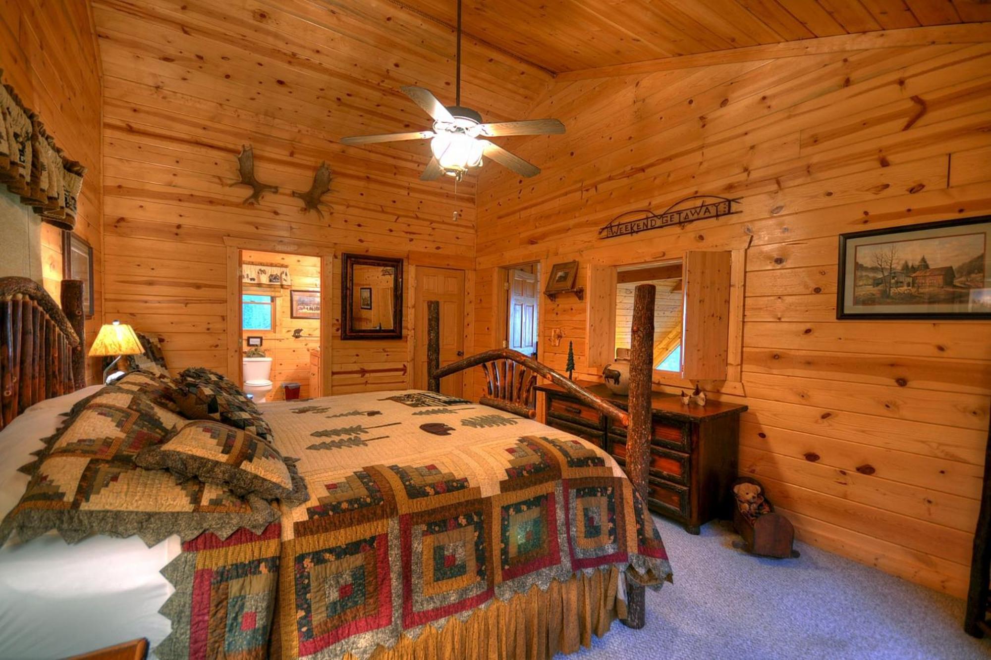 The View Sweeping Mountain Views Gas Fireplace Game Room Hot Tub ブルーリッジ山脈 エクステリア 写真